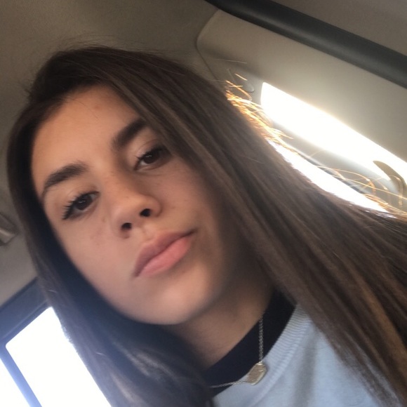 Meet your Posher, Risa - Picture 5 of 5